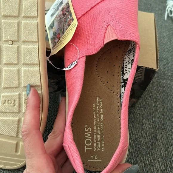 NWT TOMS‎ Espadrilles Classic Slip On Textile Youth Girls Shoes, 6 - Picture 3 of 5